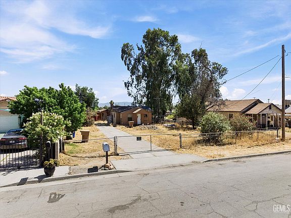 3rd image of 2801 Citrus Ave