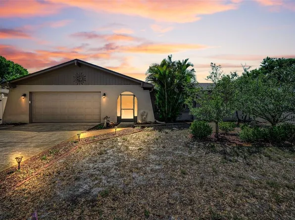 2255 Wilshire Dr, Dunedin, FL 34698