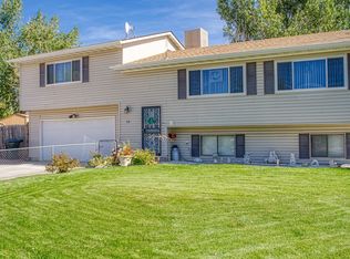 12 Declaration Ln, Gillette, WY 82716