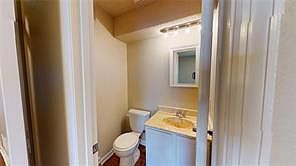 4th image of 218 Renfro St APT A