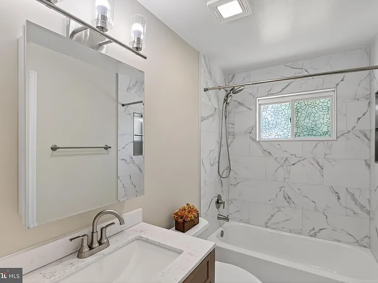 7216 Carol Ln — Photo 23