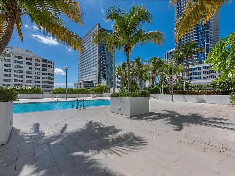 951 Brickell Ave #705 — Photo 37