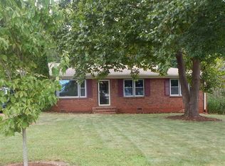 225 Clearview Hts, Boiling Springs, SC 29316