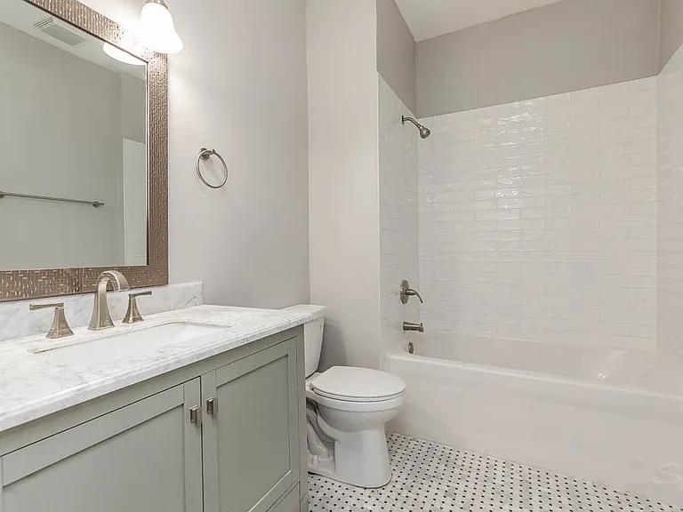 2200 N Kenneth Ave #1 — Photo 13