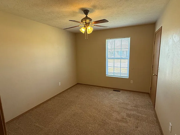 1152 S Canton Ave — Photo 18