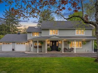 35 Golfdale Rd, Brantford, ON N3T 5H6