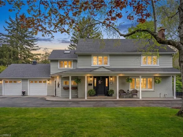 35 Golfdale Rd, Brantford, ON N3T 5H6