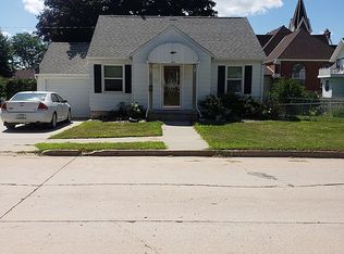 104 2nd St NE, Waukon, IA 52172