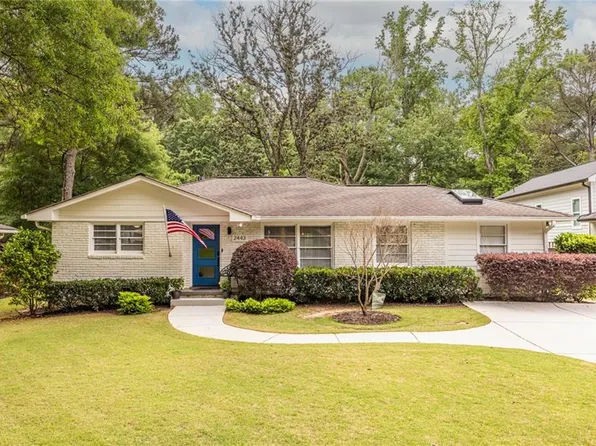 2443 Hunting Valley Dr, Decatur, GA 30033