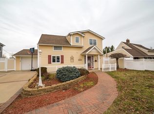 507 Sand Hill Rd, Wantagh, NY 11793