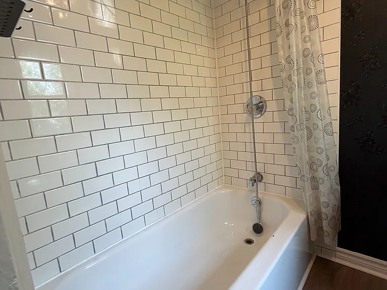 349 Eagle St — Photo 15