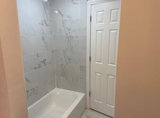 76 1st St #82, Hamden, CT 06514