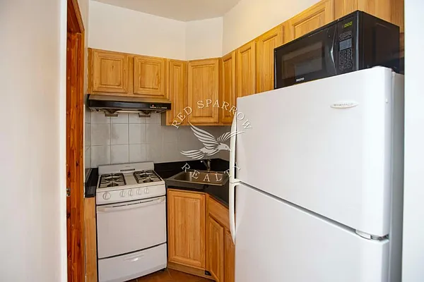 Rented by Red Sparrow Realty Group | media 34