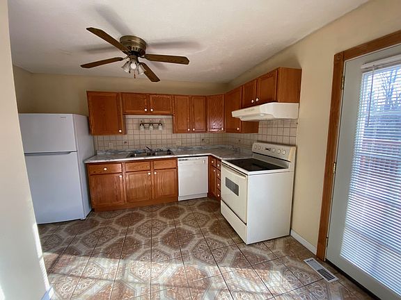 3rd image of 12646 Tremblewood Dr