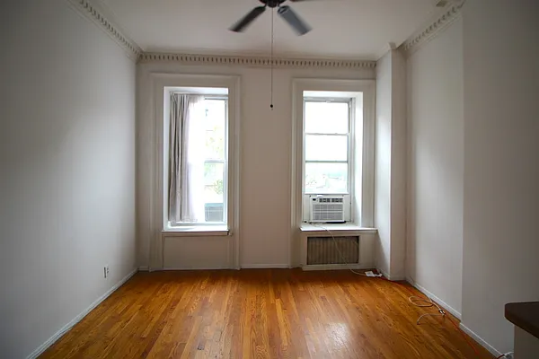 Rented by Bold New York | media 17