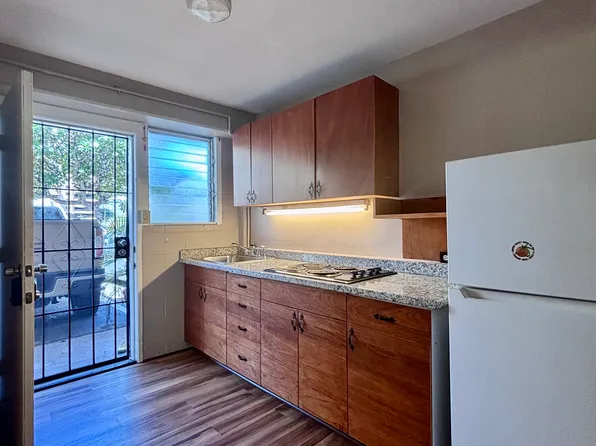 2467 Cleghorn St #2, Honolulu, HI 96815