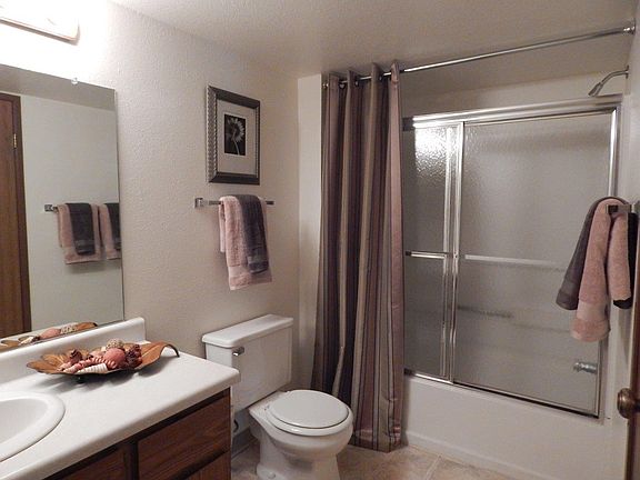 4th image of 1132 River Park Cir W