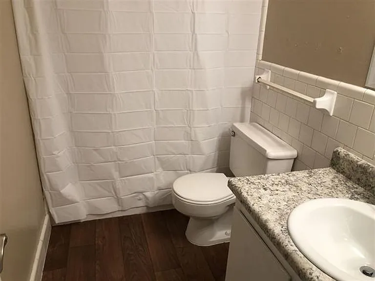1943 Dawsey St #3 — Photo 6