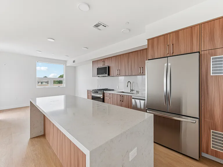 8900Ramsgate — Photo 103