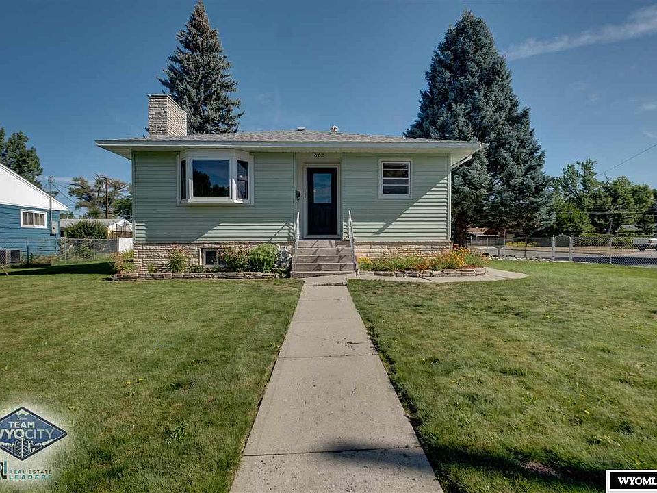 1st image of 1002 W Fremont Ave