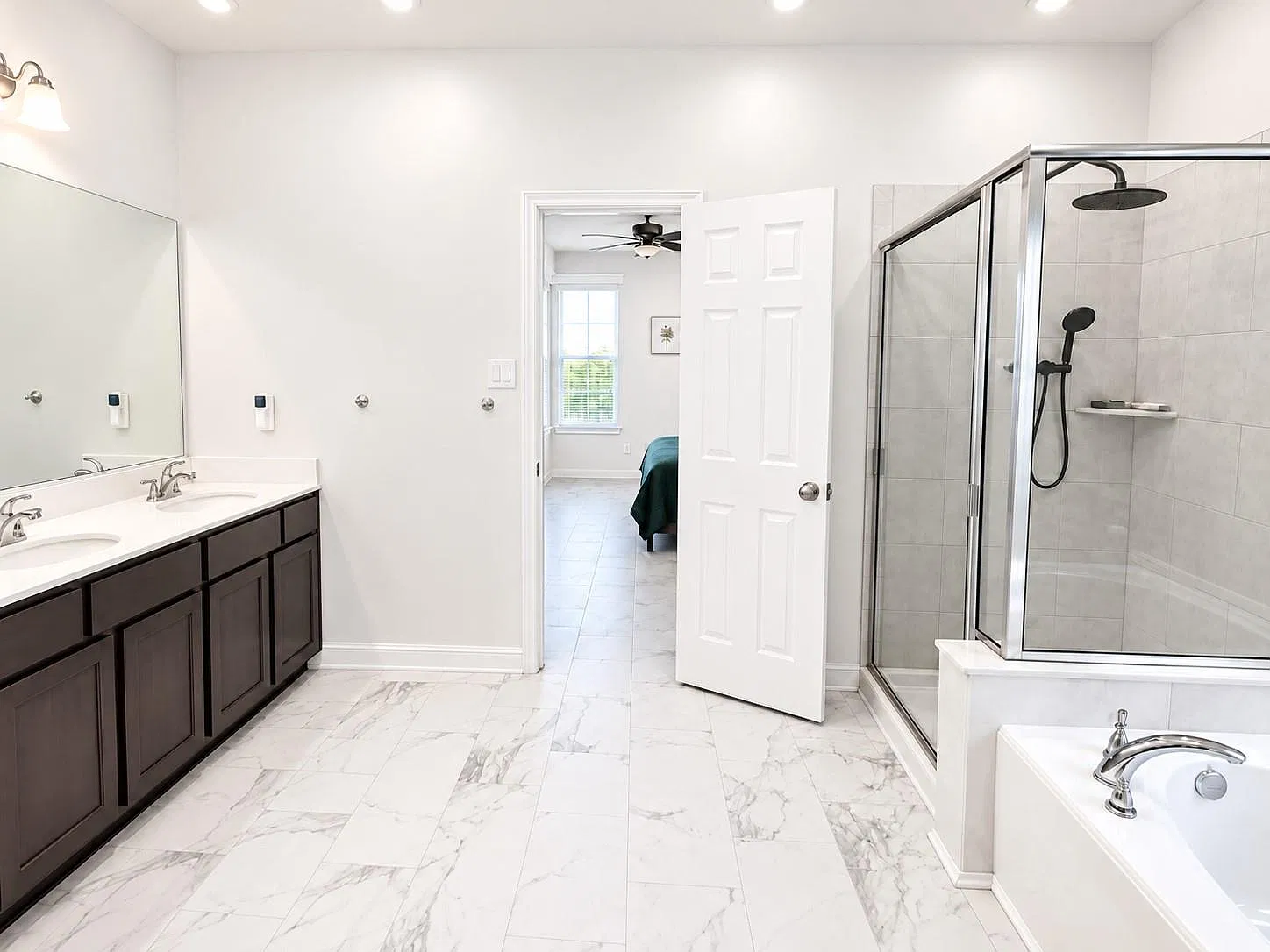 5 bed, 3.5 bath, 2787 sqft, $2,500 — Photo 3