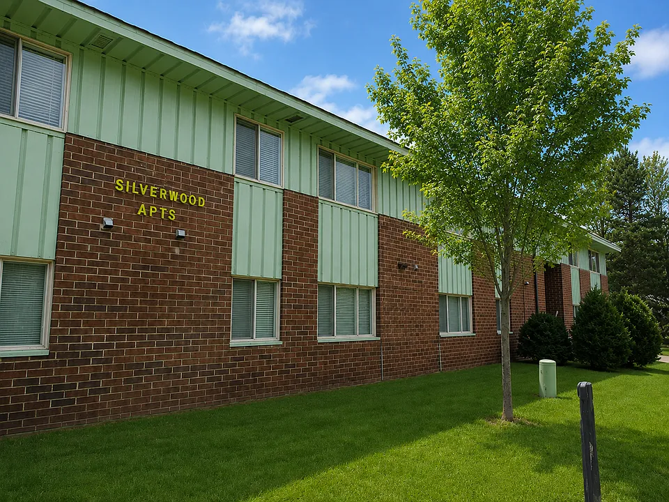 116 Silverwood Ave #213