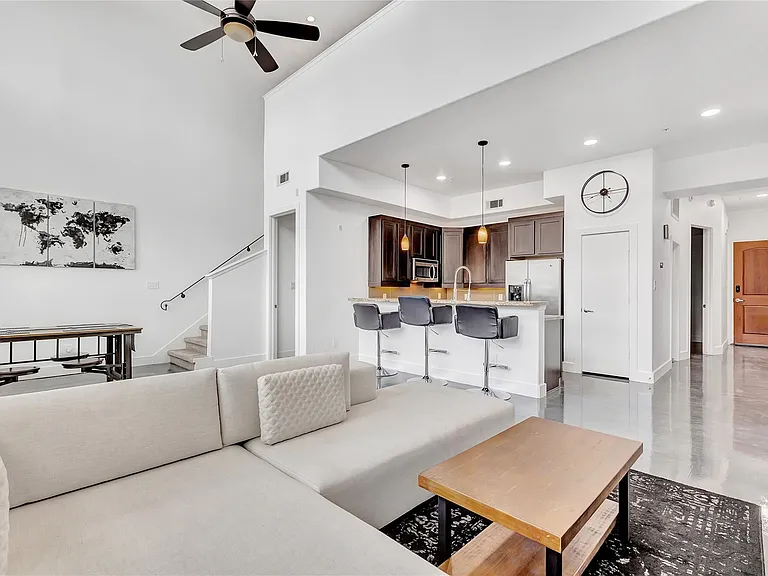 2323 Polk St #305 — Photo 15