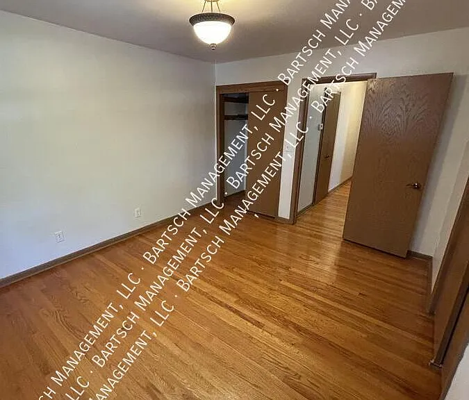 13200 W Bluemound Rd #8 — Photo 8