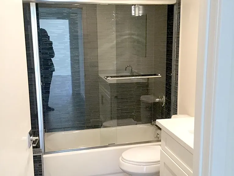 4305 Laurel Canyon Blvd #202 — Photo 10