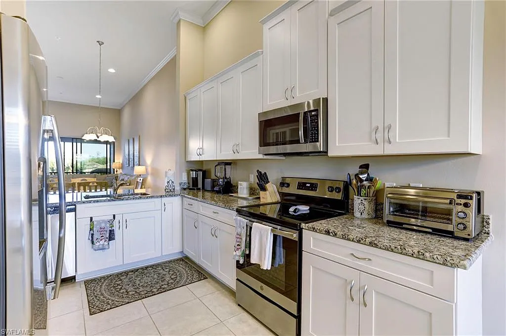 2 bed, 2.0 bath, 1528 sqft, $6,000 — Photo 4