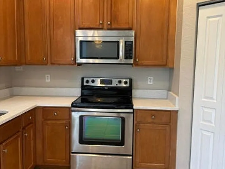 5012 Starblaze Dr — Photo 2