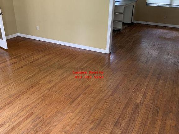 2nd image of 916 E Holland Ave