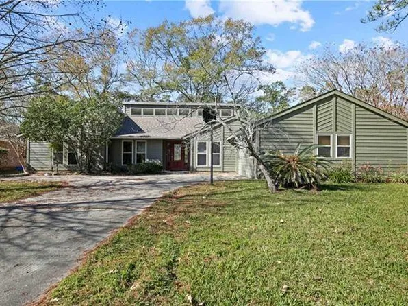 17 Colony Trail Dr, Mandeville, LA 70448