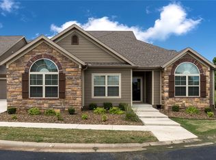 2400 Coniferous Pl, Bentonville, AR 72712