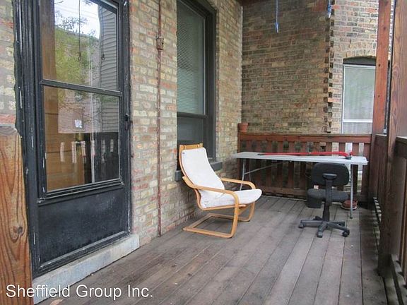 5th image of 814 W Newport Ave #1