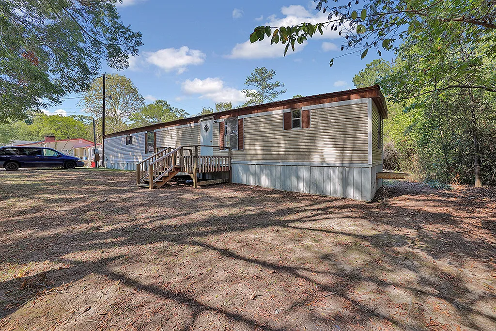 809 West 49th Street Anniston, AL 36206 - 1 — Photo 2