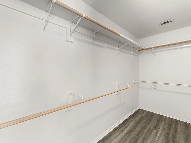 3709 Martha Ln — Photo 18