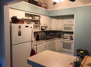 40 Hillside Ct #1010, Clinton, NJ 08809