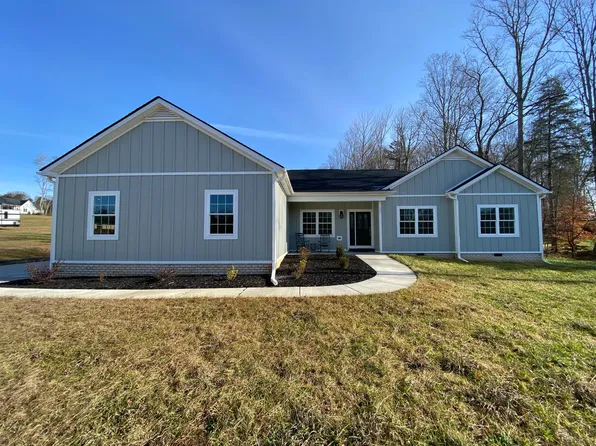 261 Summerlyn Dr, Mocksville, NC 27028