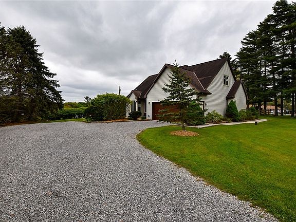 3rd image of 206 Marwood Rd