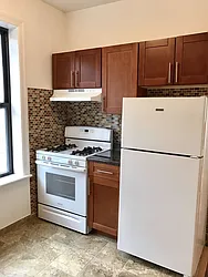 Rented by Zikos Realty Services