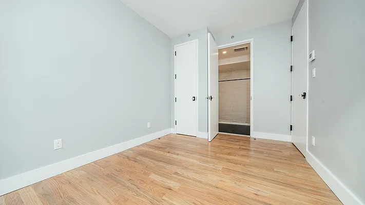 Rented by Nooklyn NYC LLC | media 32