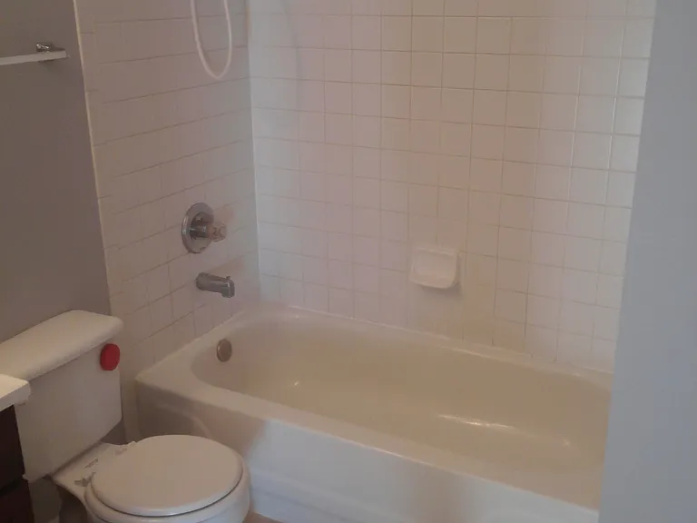 2513 Stonybrook Dr — Photo 14