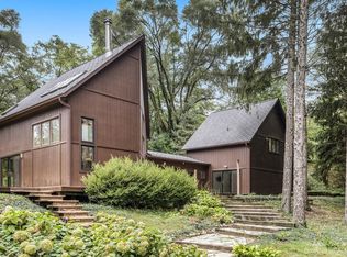 14282 N Lake Rd, Gregory, MI 48137