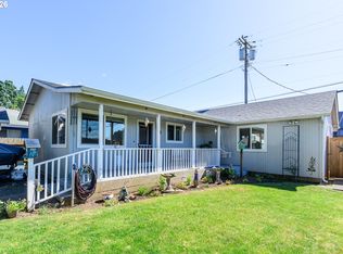 1144 Juniper St, Junction City, OR 97448