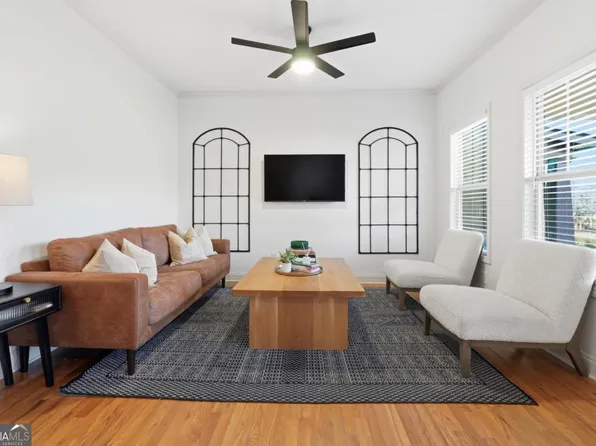 411 Royal Crescent Ln E, Canton, GA 30115
