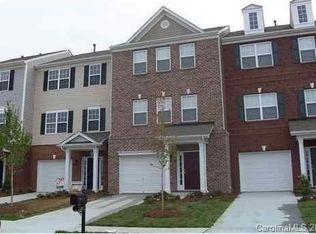 9849 Walkers Glen Dr, Concord, NC 28027