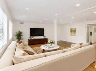 1610 N Hoover St, Los Angeles, CA 90027