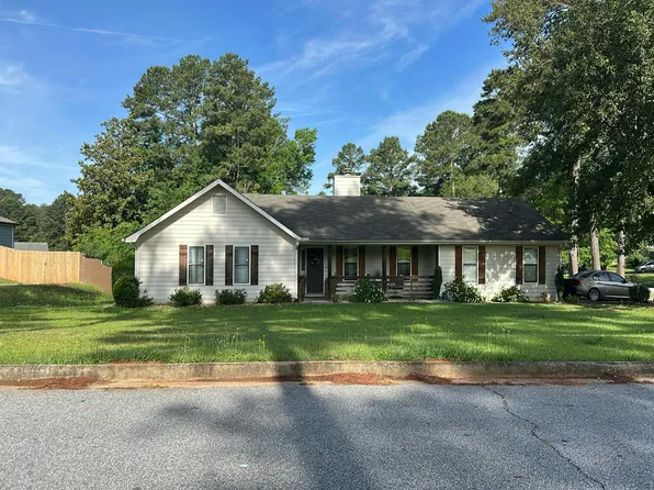 808 Darlington Dr, Jonesboro, GA 30238