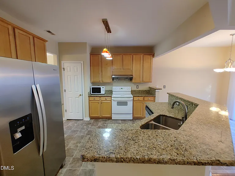 301 Millicent Way — Photo 10